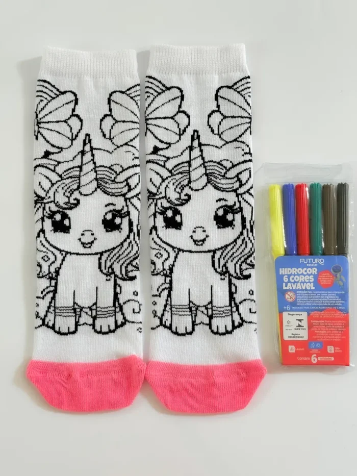 Meia Para Colorir Pintar Infantil Divertidas Personalizar + Kit 6 Canetinhas Hidrocor Coloridas Menino Menina - Imagem 1