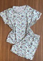 Pijama em Suede Estampado – Short e Blusa de Manguinha - Imagem 2