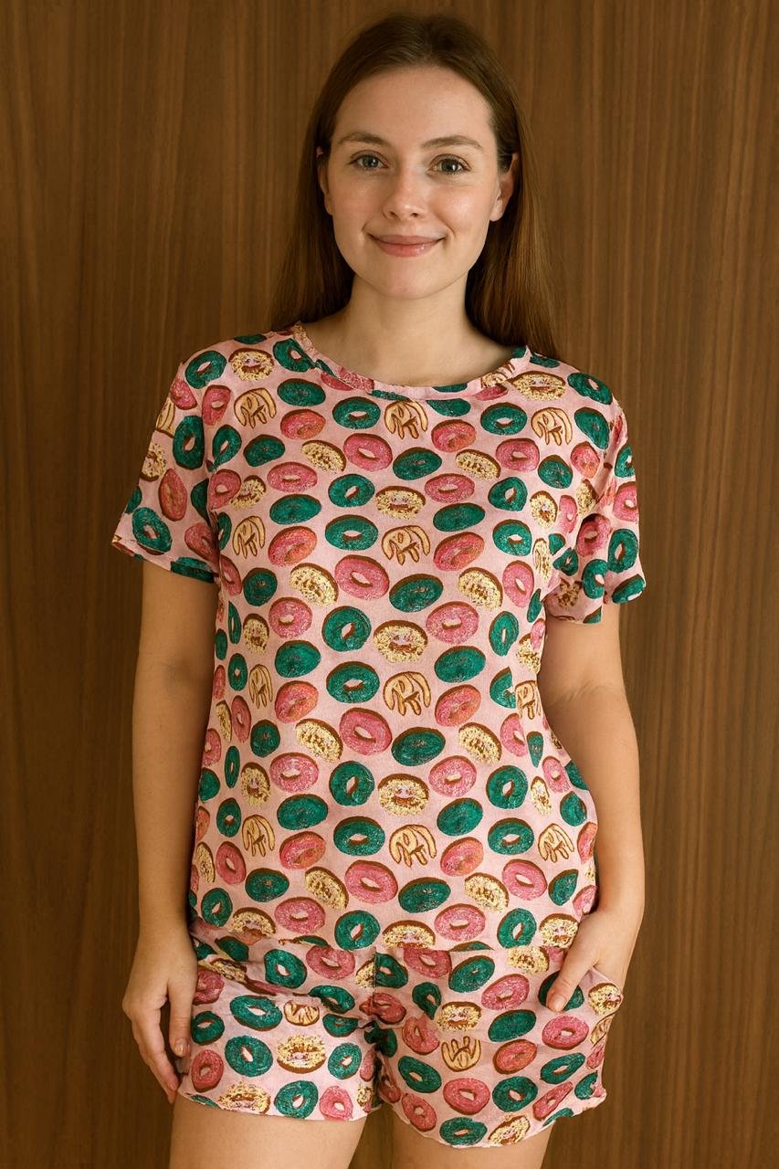 Imagem do WhatsApp de 2025-12-15 à(s) 21.40.28_8386c55f Pijama em Suede Estampado – Short e Blusa de Manguinha - Imagem 1